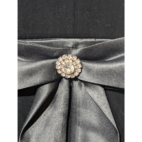 Sandra Darren NWT Black Velvet Satin Rhinestone Tie Cap Sleeve Formal Top  Sz 12 - Picture 4 of 11